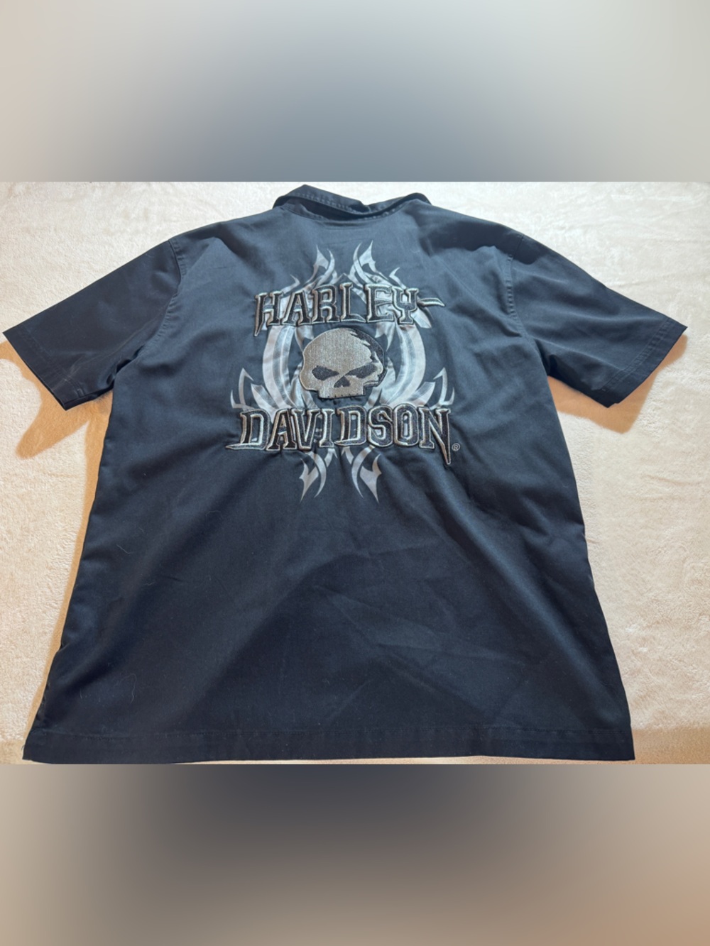 Harley-Davidson Black Short-Sleeve with Gray Skull & Flame Graphic